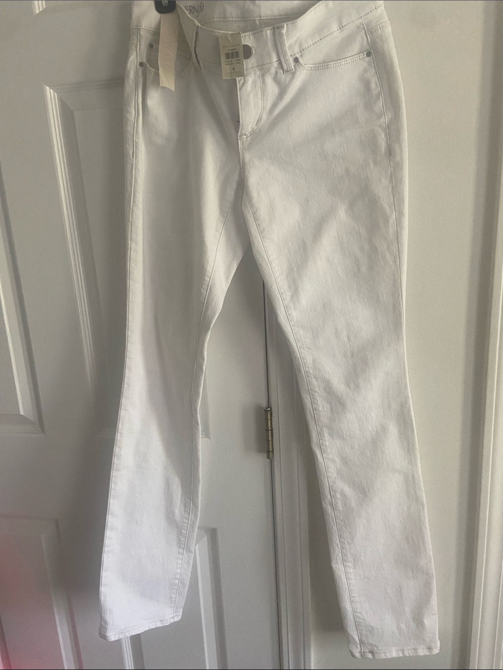 Ann Taylor White Denim Pants. BRAND NEW